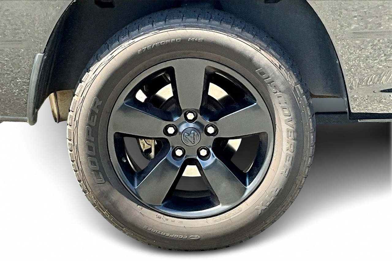 2017 Ram 1500 Express photo 30