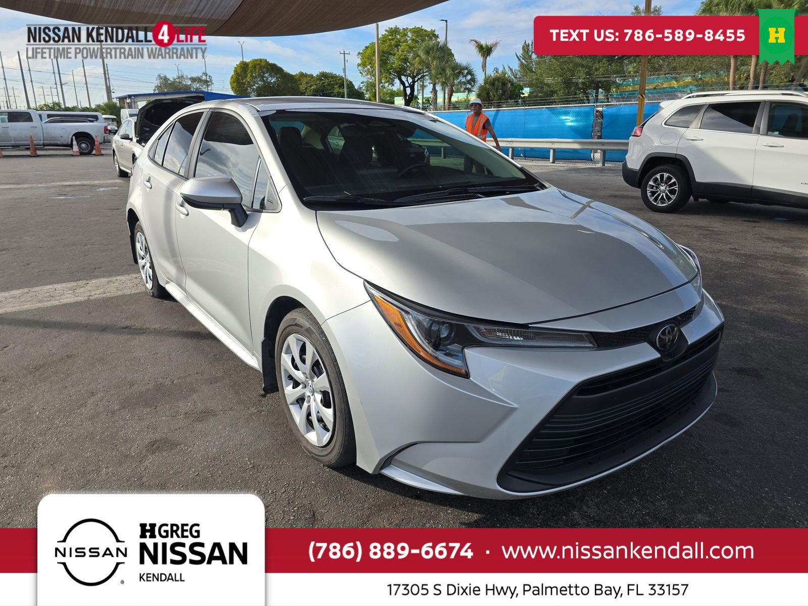 2025 Toyota Corolla LE's photo