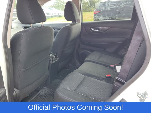 2017 Nissan Rogue S photo 8