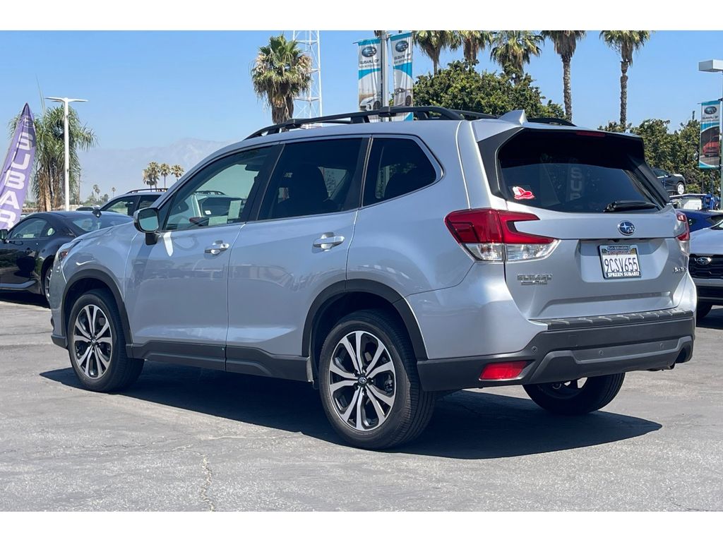 2022 Subaru Forester Limited photo 3