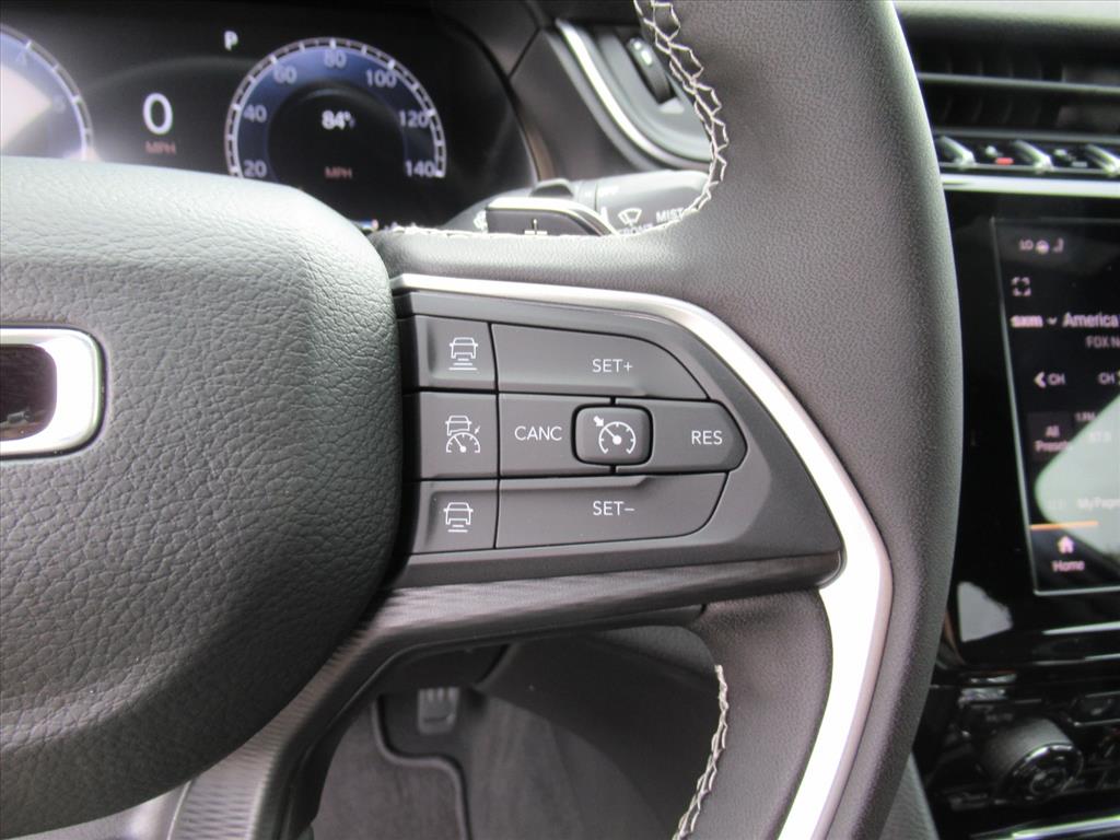 2025 Jeep Grand Cherokee Altitude photo 17