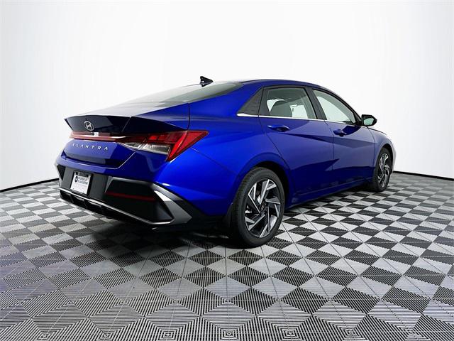 2025 Hyundai Elantra SEL Convenience photo 6