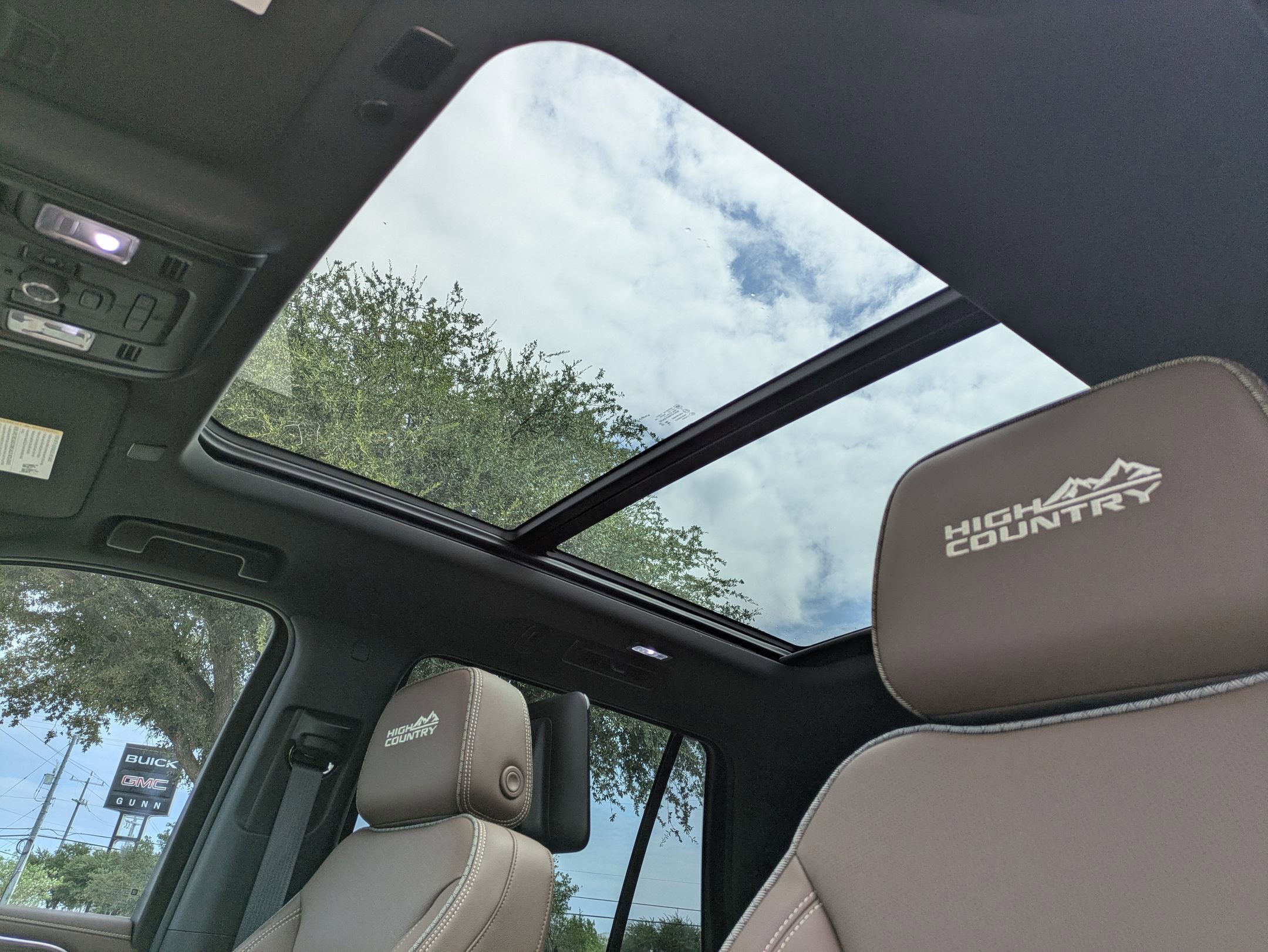 2024 Chevrolet Tahoe High Country photo 14