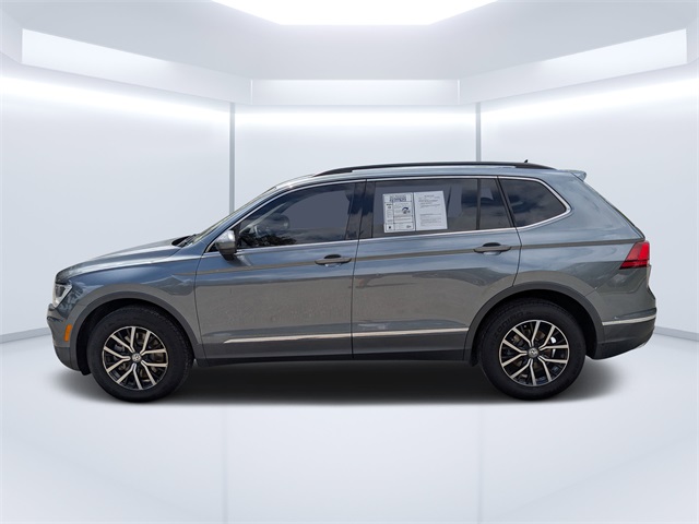 2021 Volkswagen Tiguan SE photo 2