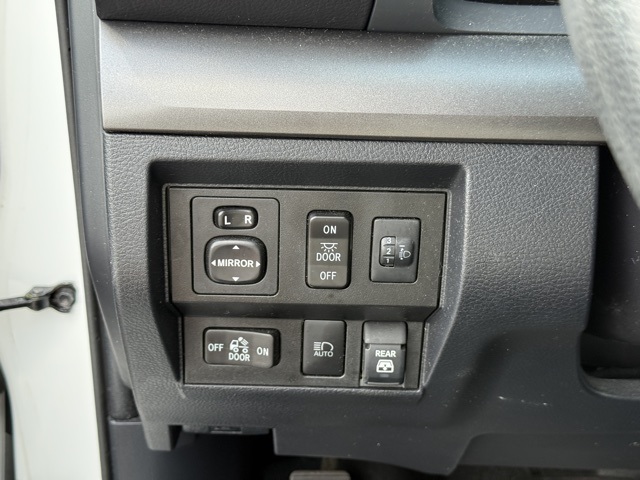 2020 Toyota Tundra SR5 Grade photo 18