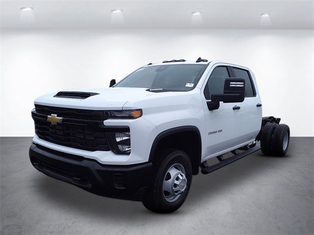 2026 Chevrolet Silverado 3500HD Work Truck's photo