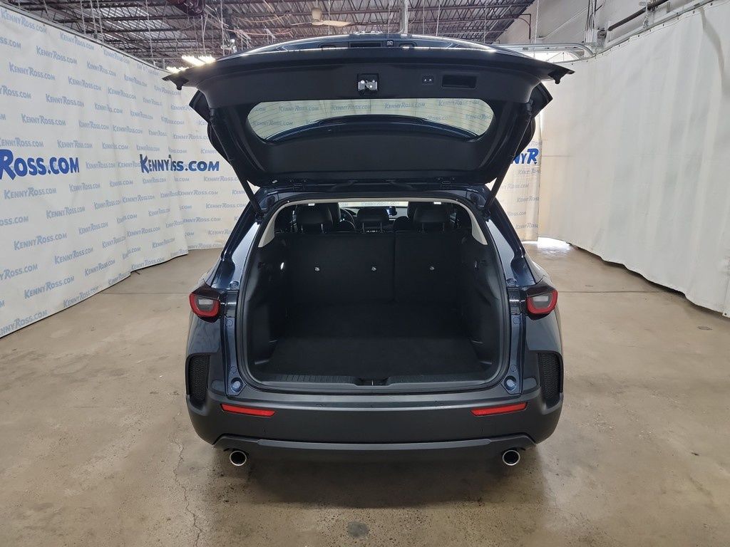 2024 Mazda CX-50 2.5 S Premium photo 12