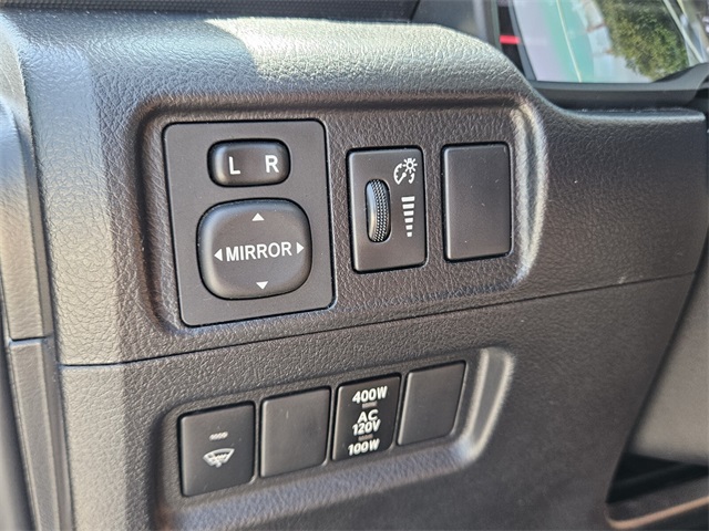 2016 Toyota 4Runner SR5 photo 27
