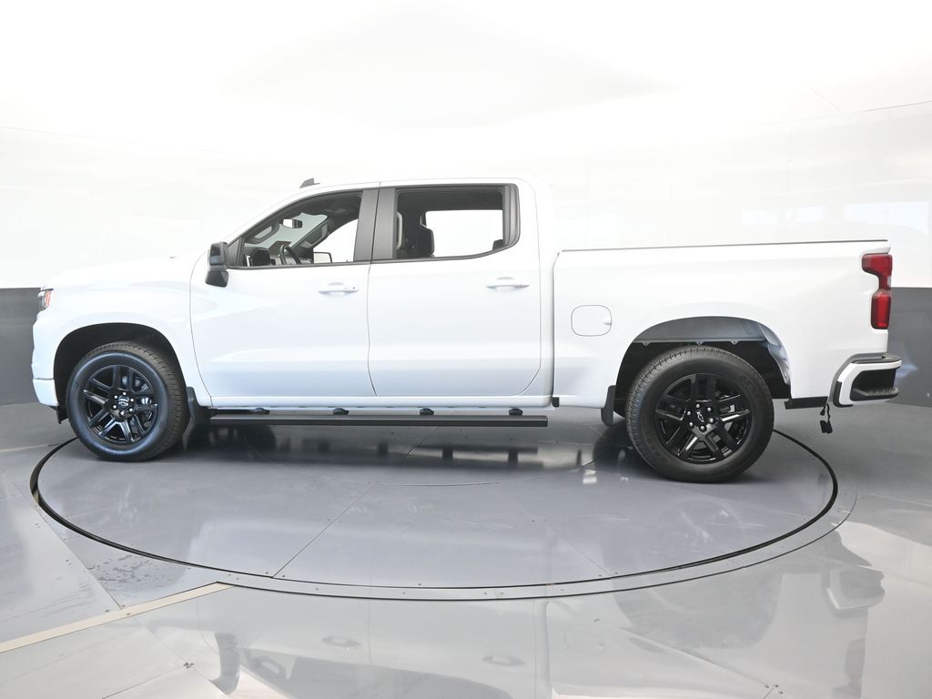 2024 Chevrolet Silverado 1500 RST photo 3