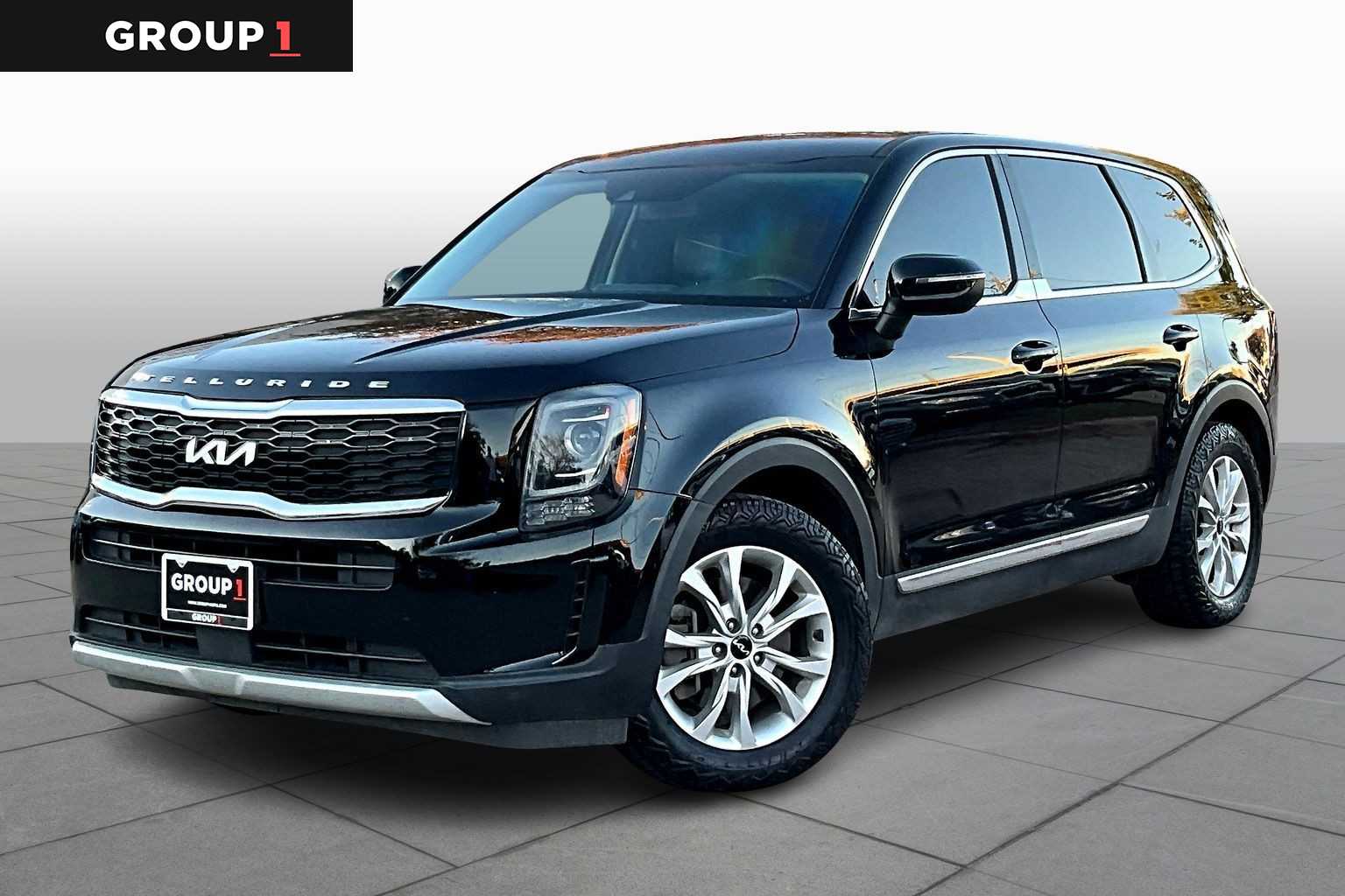 2022 Kia Telluride LX's photo