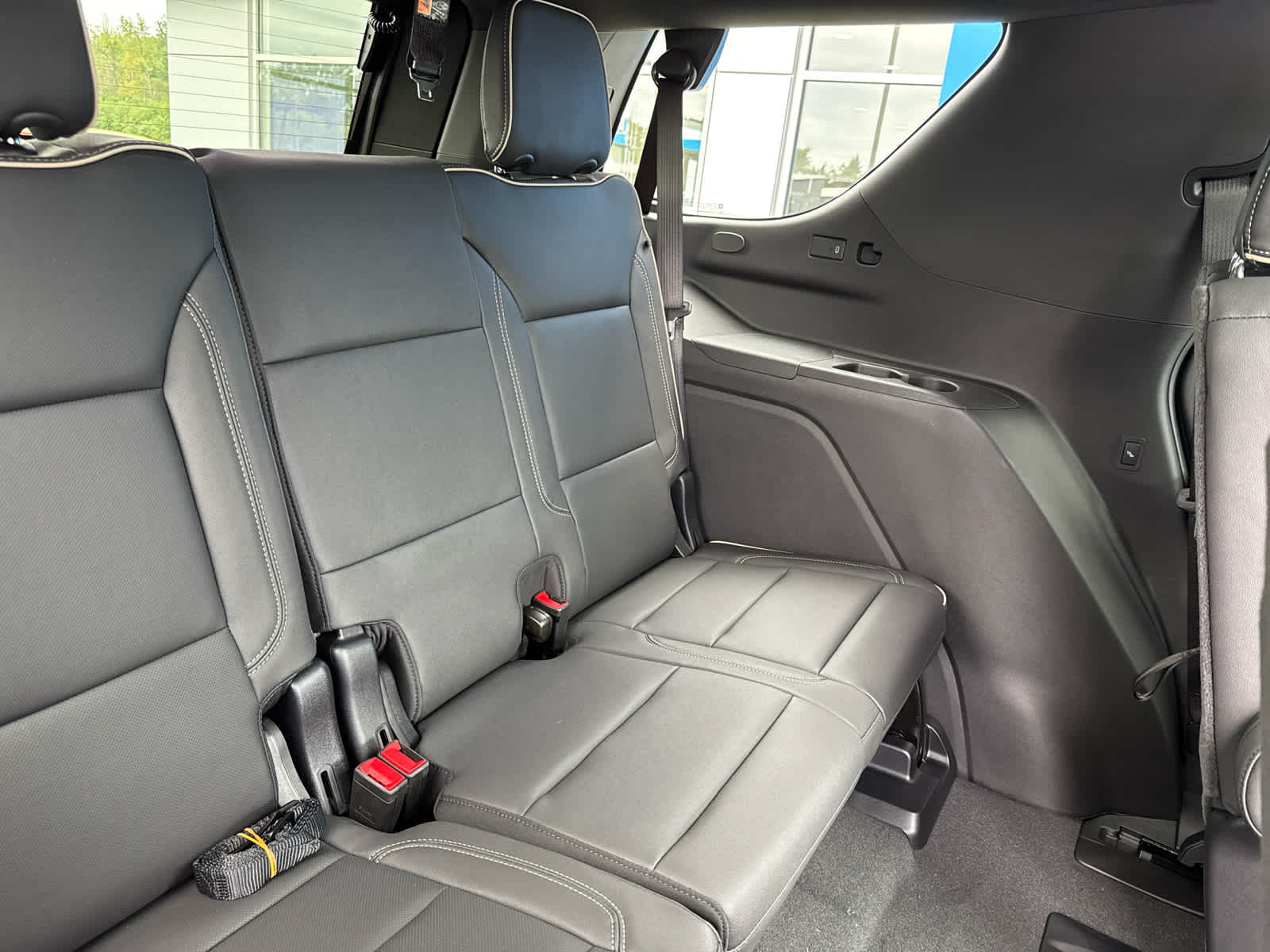 2025 Chevrolet Tahoe Premier photo 6