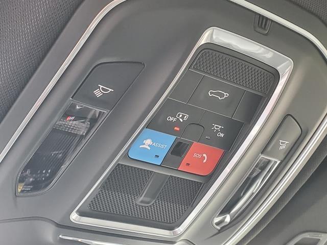 2022 Jeep Grand Cherokee Altitude photo 18