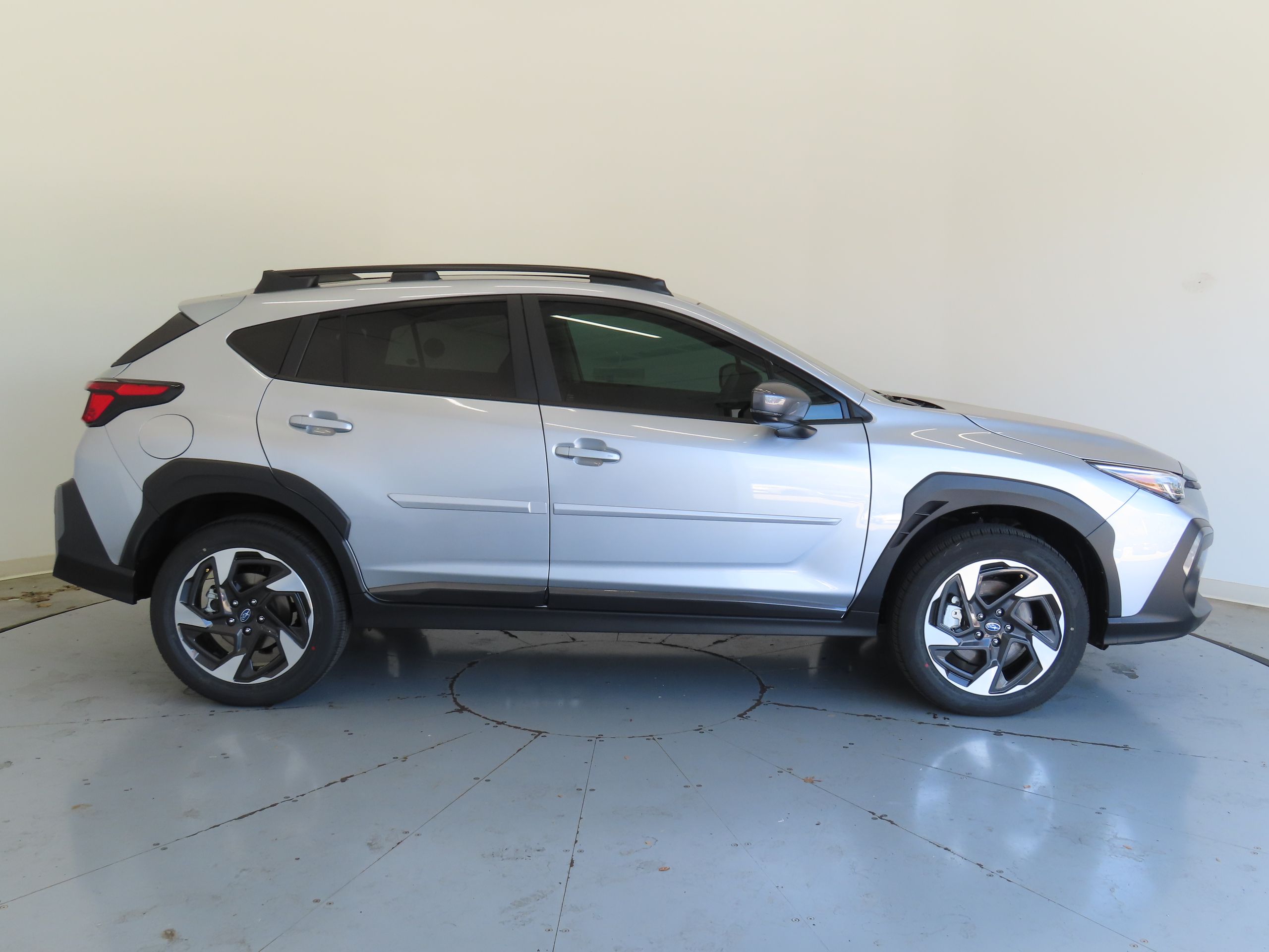 2025 Subaru Crosstrek Limited photo 2