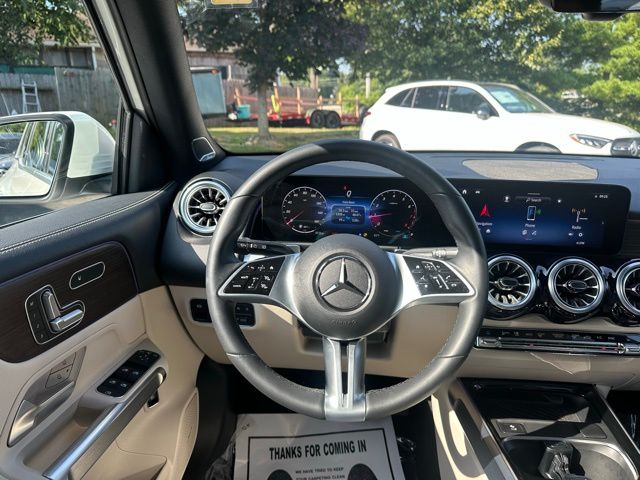2025 Mercedes Benz GLB 250 4MATIC photo 31