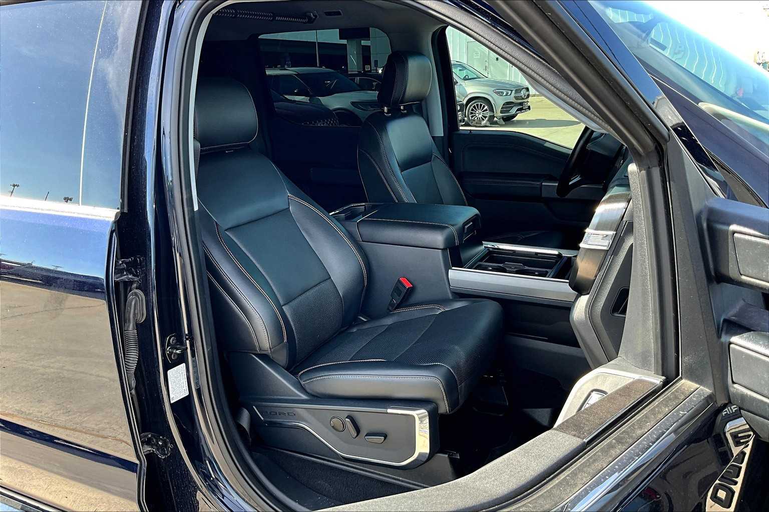2023 Ford F-250 photo 15