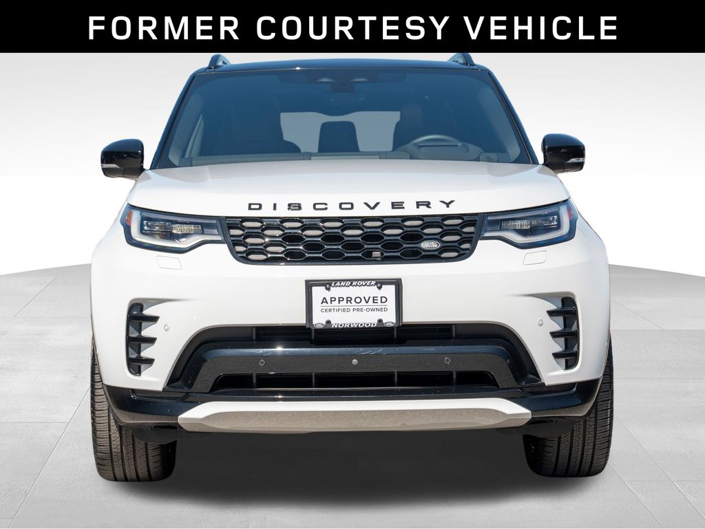 2024 Land Rover Discovery SE photo 2