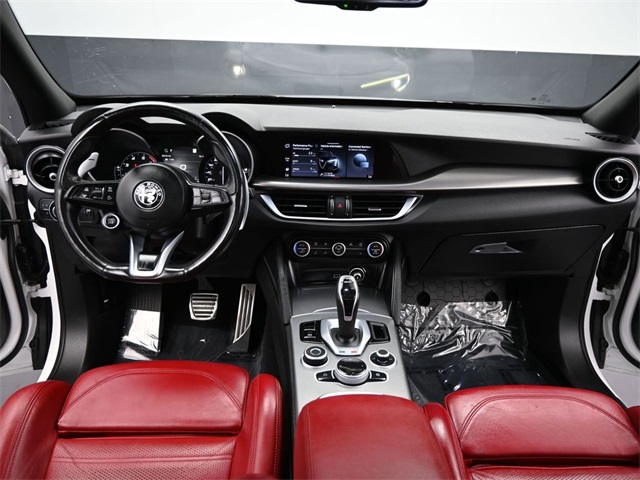 2022 Alfa Romeo Stelvio Ti Sport photo 22