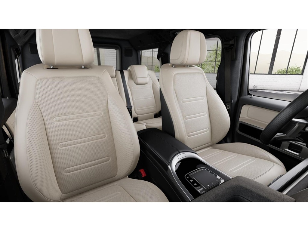 2025 Mercedes Benz G photo 6