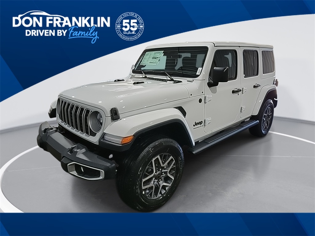 2025 Jeep Wrangler 4-Door Sahara's photo