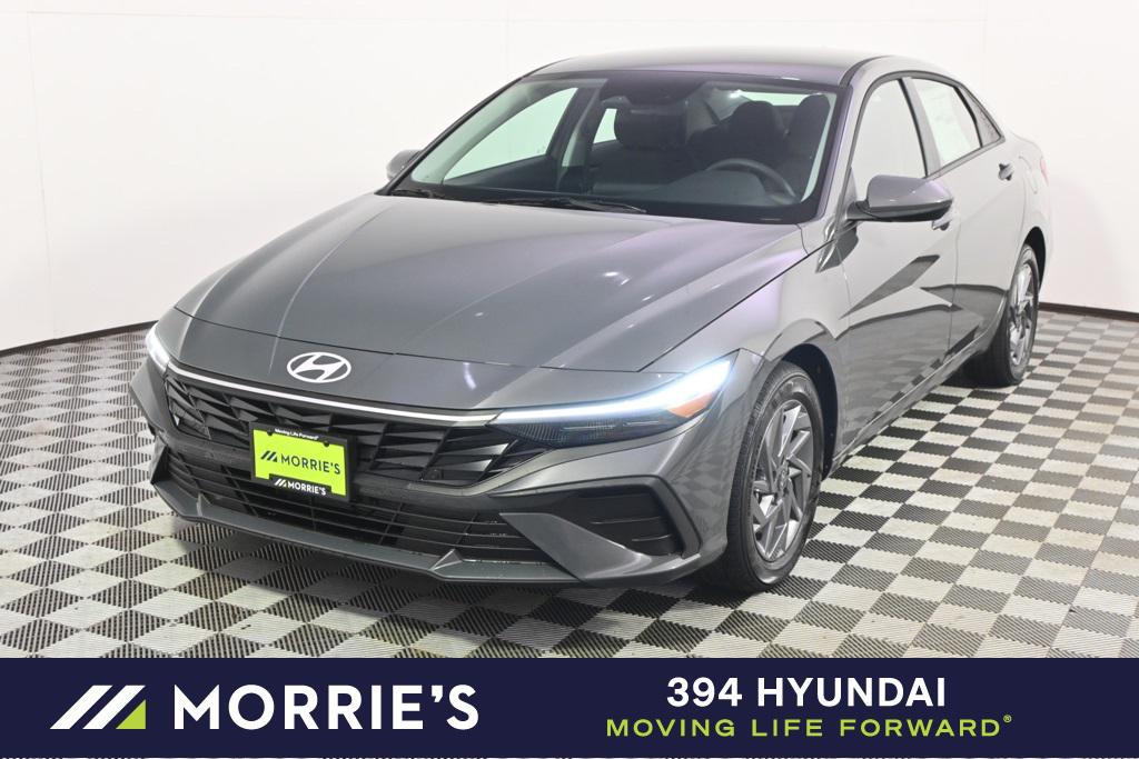 2026 Hyundai Elantra Blue's photo