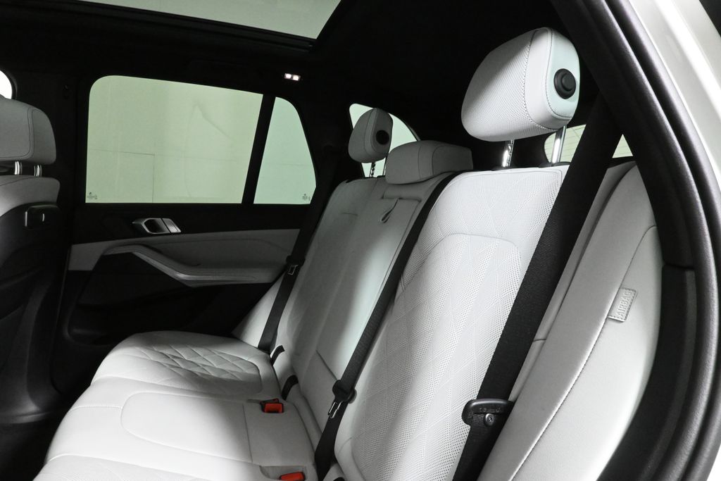 2024 Bmw X5 xDrive40i photo 3