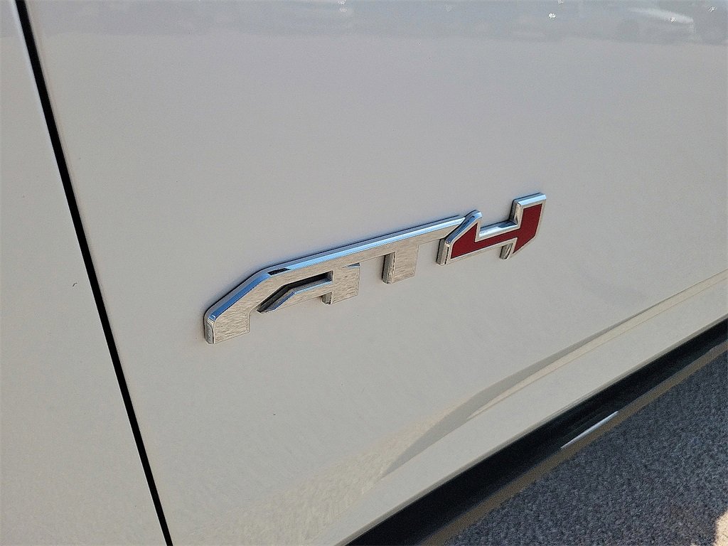 2023 Gmc Yukon XL AT4 photo 9