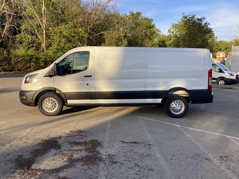 2025 Ford Transit photo 4