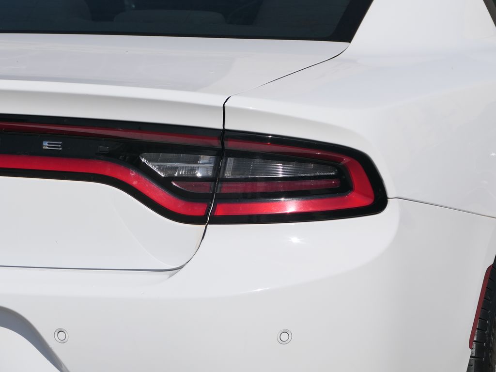 2022 Dodge Charger SXT photo 4