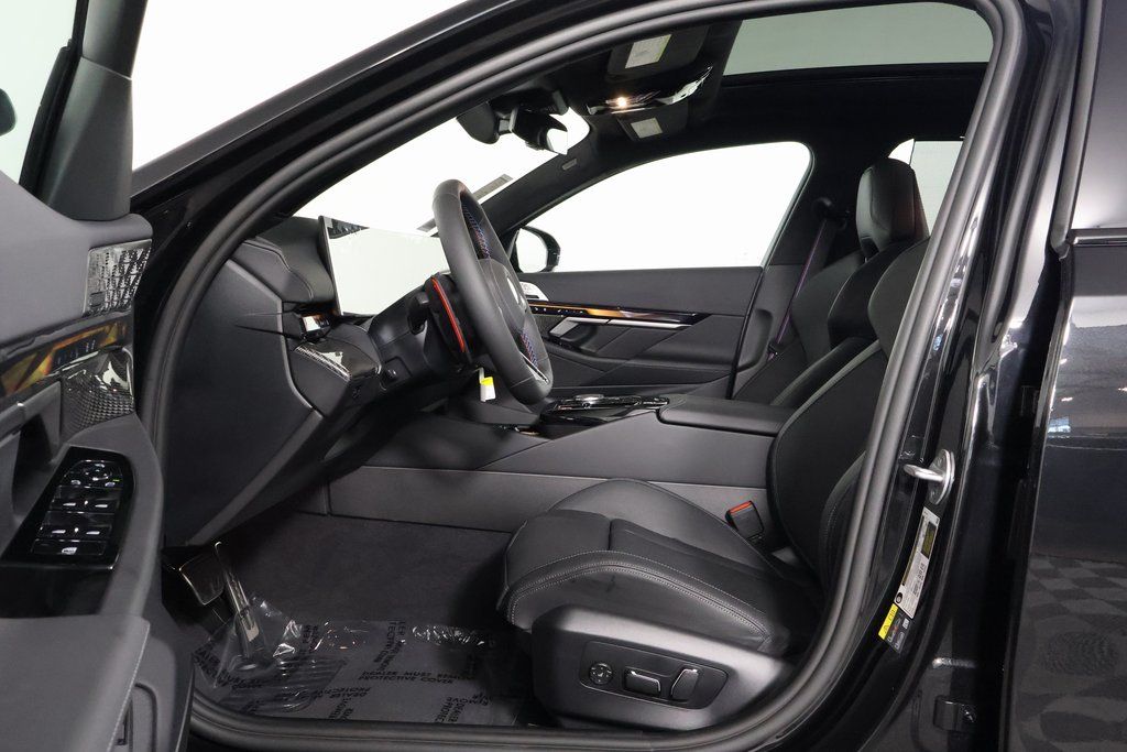 2026 Bmw M5 5 Touring photo 5