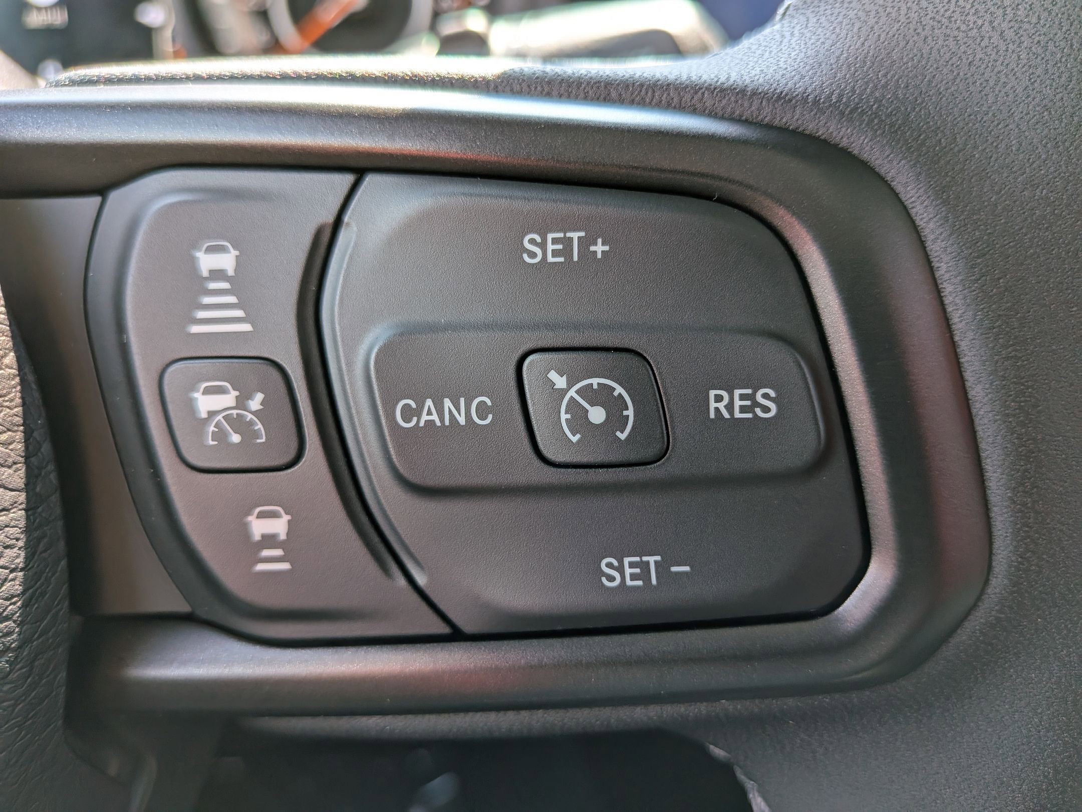 2025 Jeep Wrangler Willys photo 14