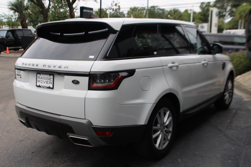 2020 Land Rover Range Rover Sport SE photo 4