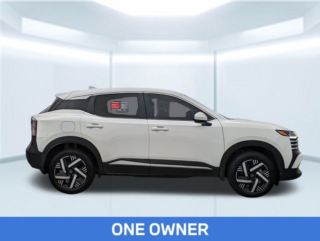 2025 Nissan Kicks SV photo 3