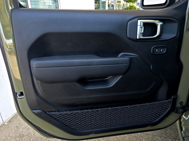 2025 Jeep Wrangler Two-Door Sport photo 18