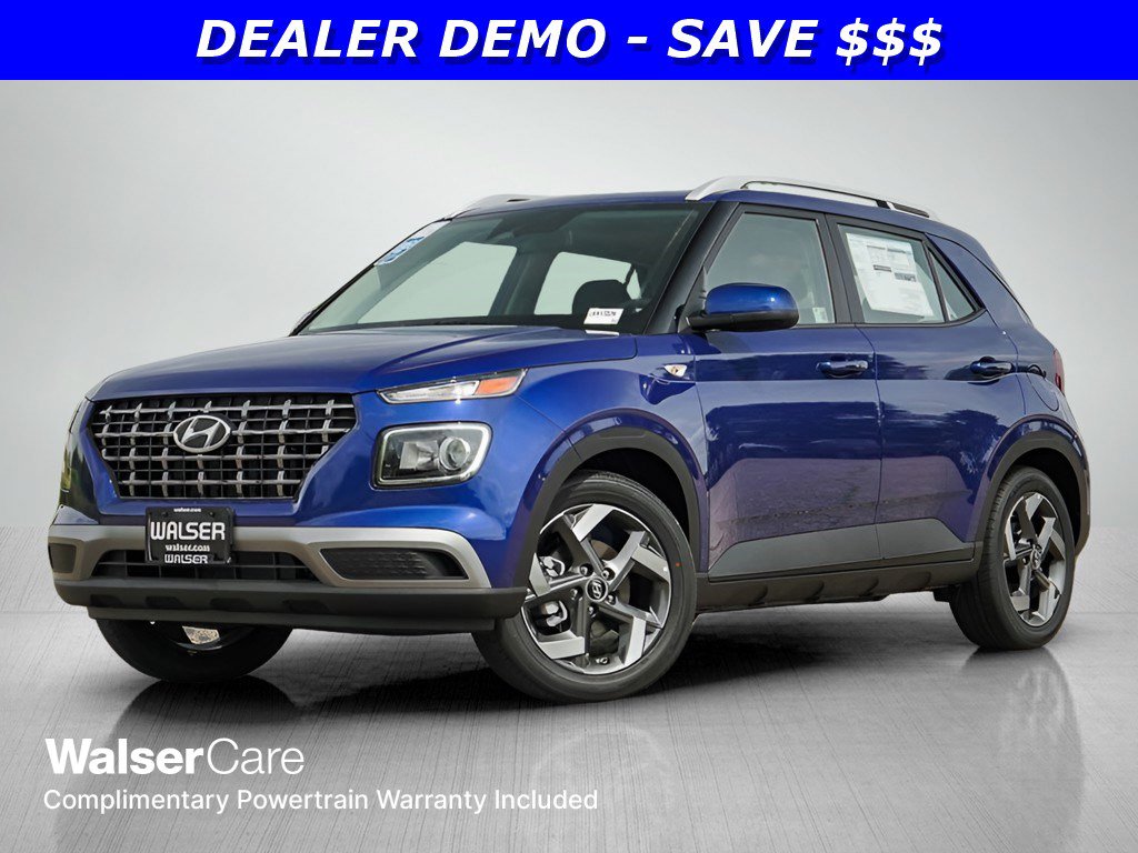 2025 Hyundai Venue SEL's photo