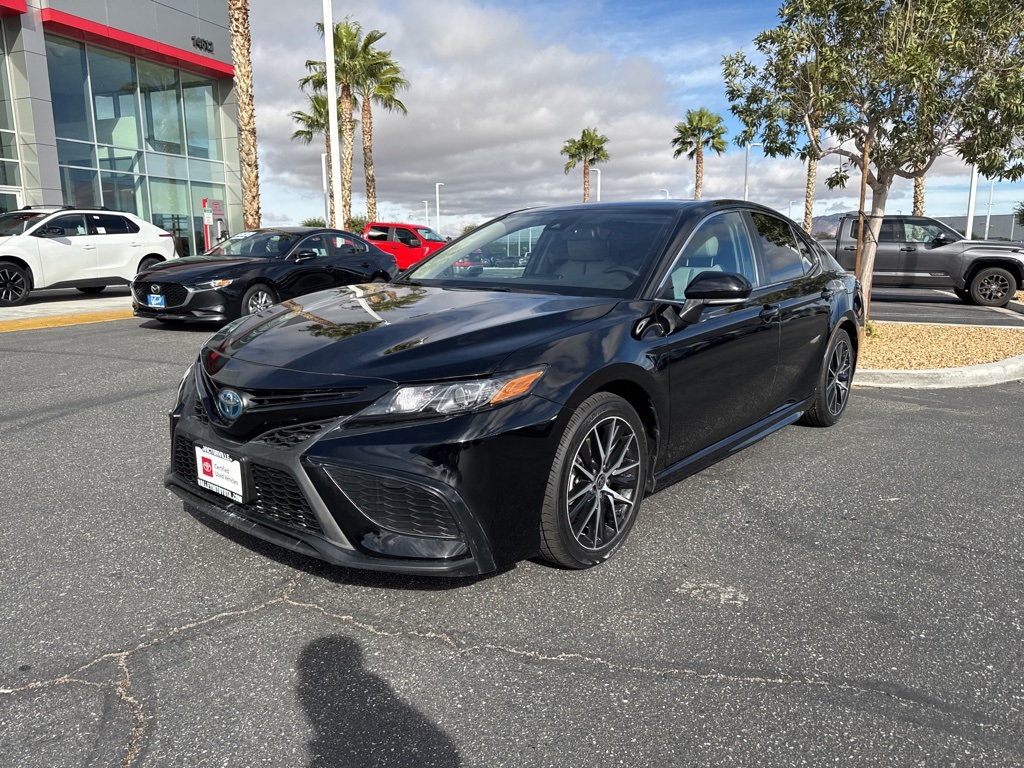 2023 Toyota Camry Hybrid SE photo 2