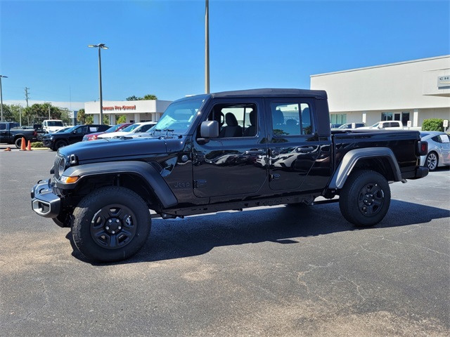 2025 Jeep Gladiator Sport photo 3