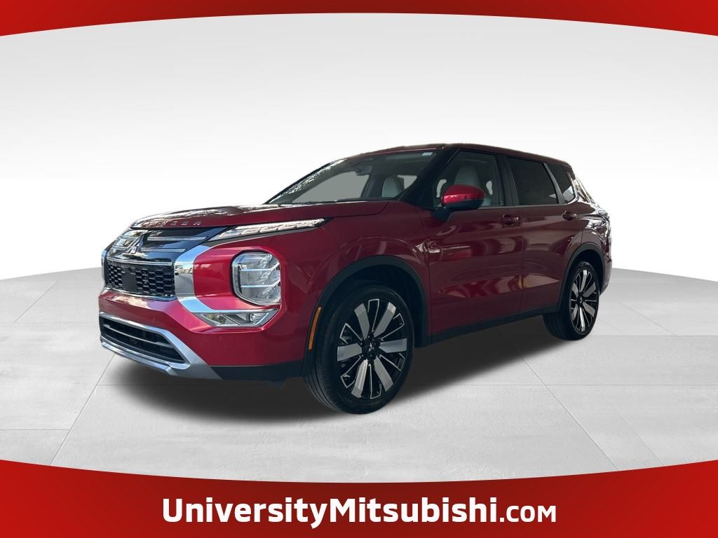 2026 Mitsubishi Outlander SE's photo