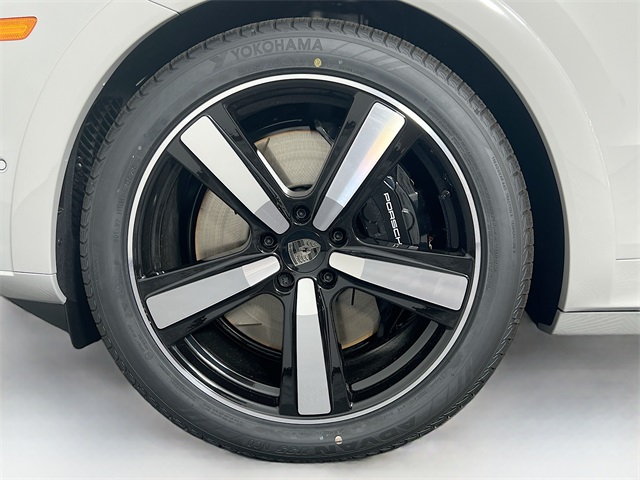 2026 Porsche Cayenne E-Hybrid Coupe photo 30