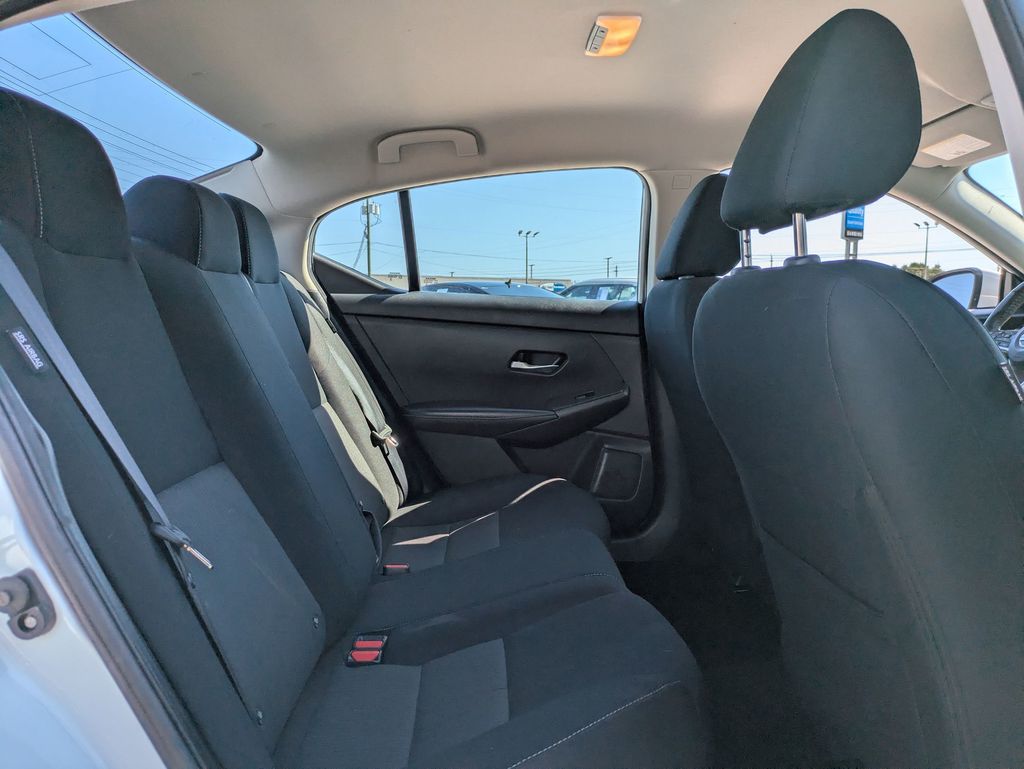 2023 Nissan Sentra SV photo 24