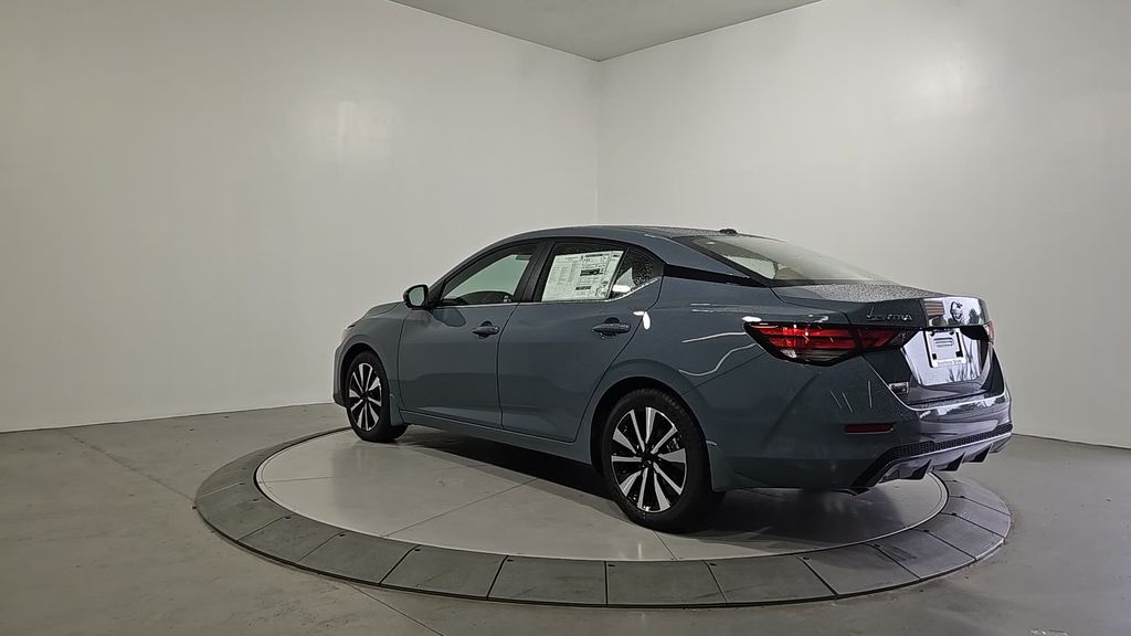 2025 Nissan Sentra SV photo 3