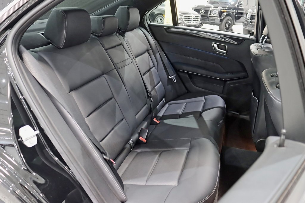 2016 Mercedes Benz E 350 4MATIC photo 27