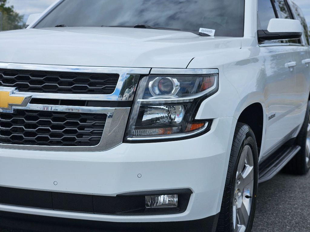 2019 Chevrolet Tahoe LT photo 9
