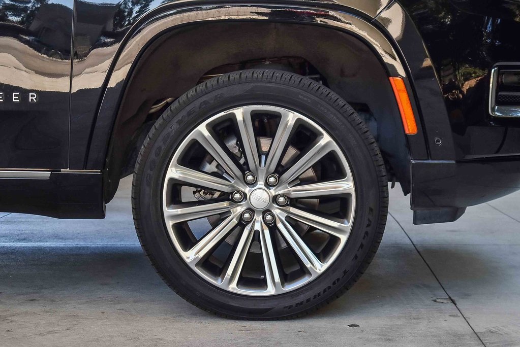 2022 Jeep Grand Wagoneer I photo 9