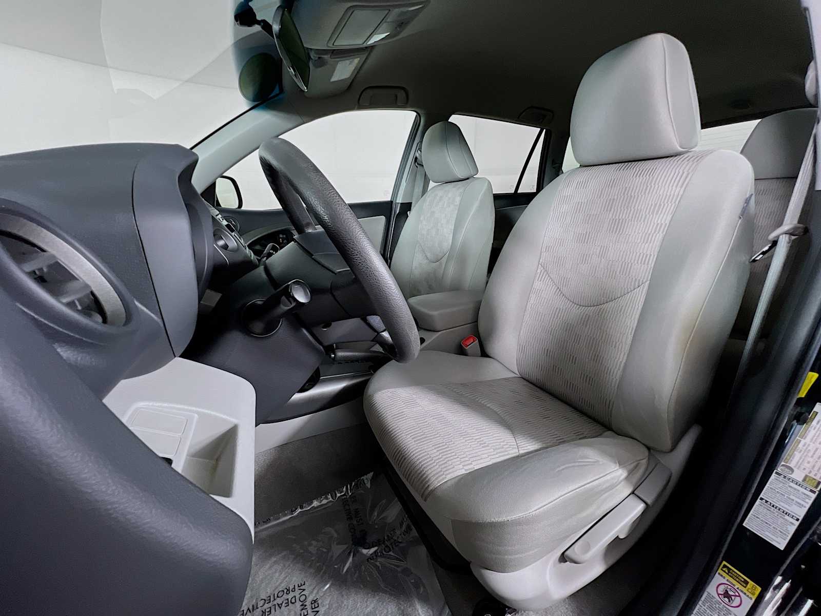 2012 Toyota RAV4 Sport photo 17