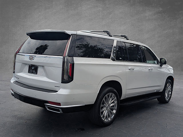 2023 Cadillac Escalade ESV Premium Luxury photo 6
