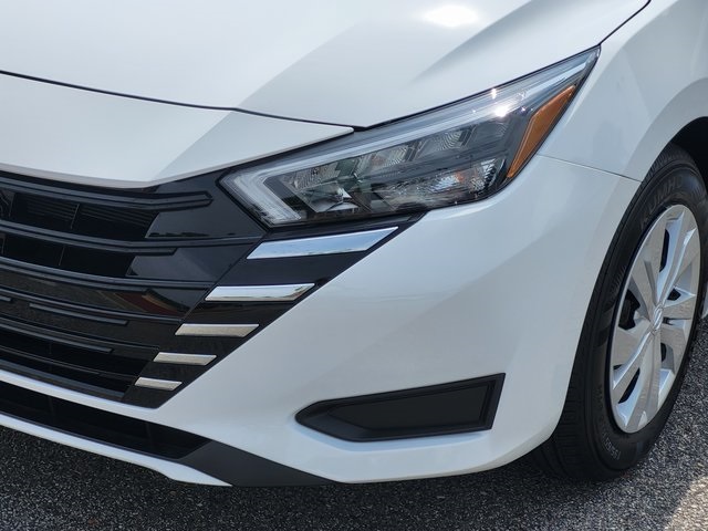 2025 Nissan Versa 1.6 S photo 4