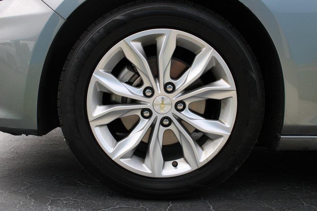 2023 Chevrolet Malibu 1LT photo 12