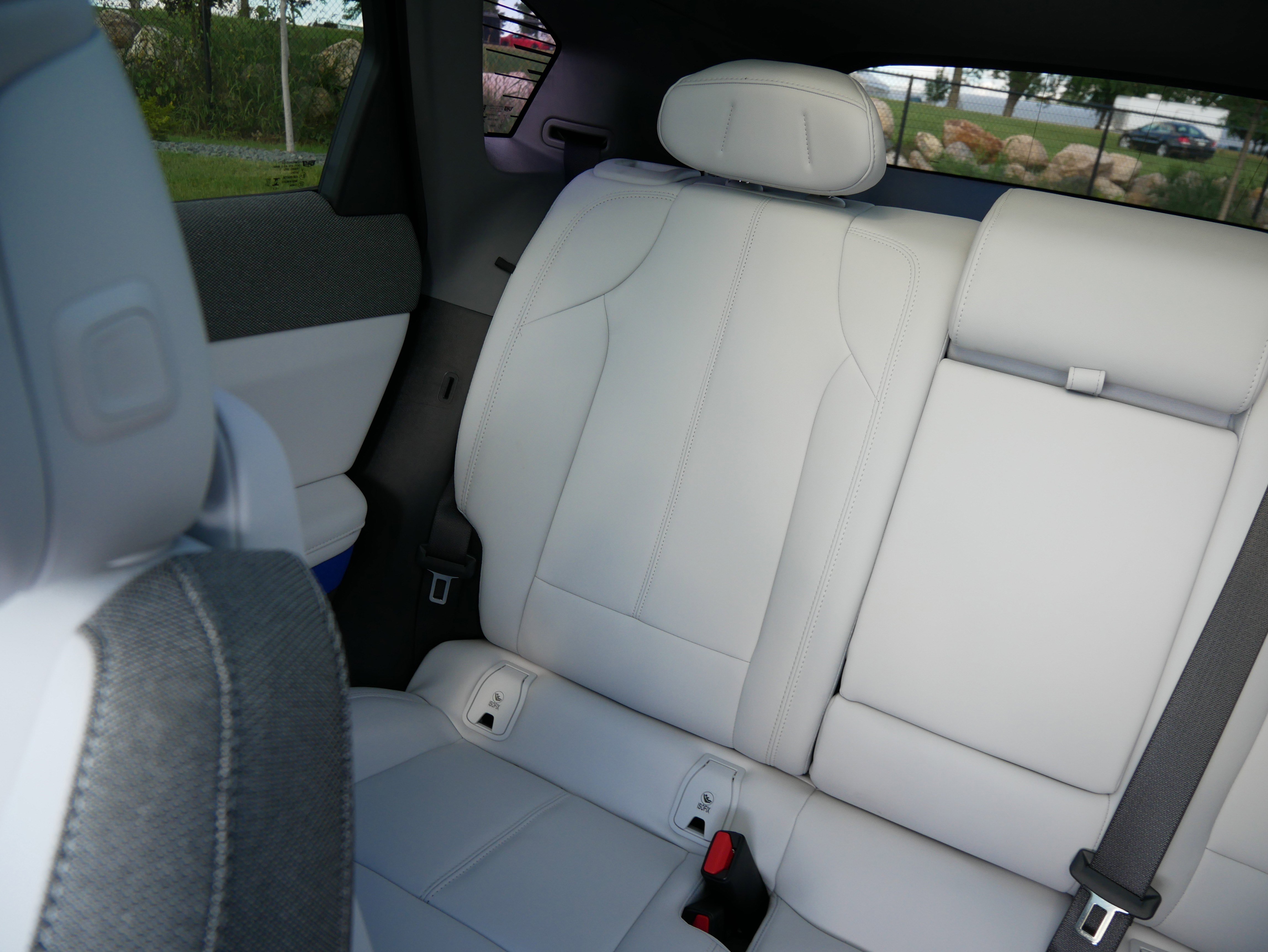 2025 Cadillac Optiq Luxury photo 8