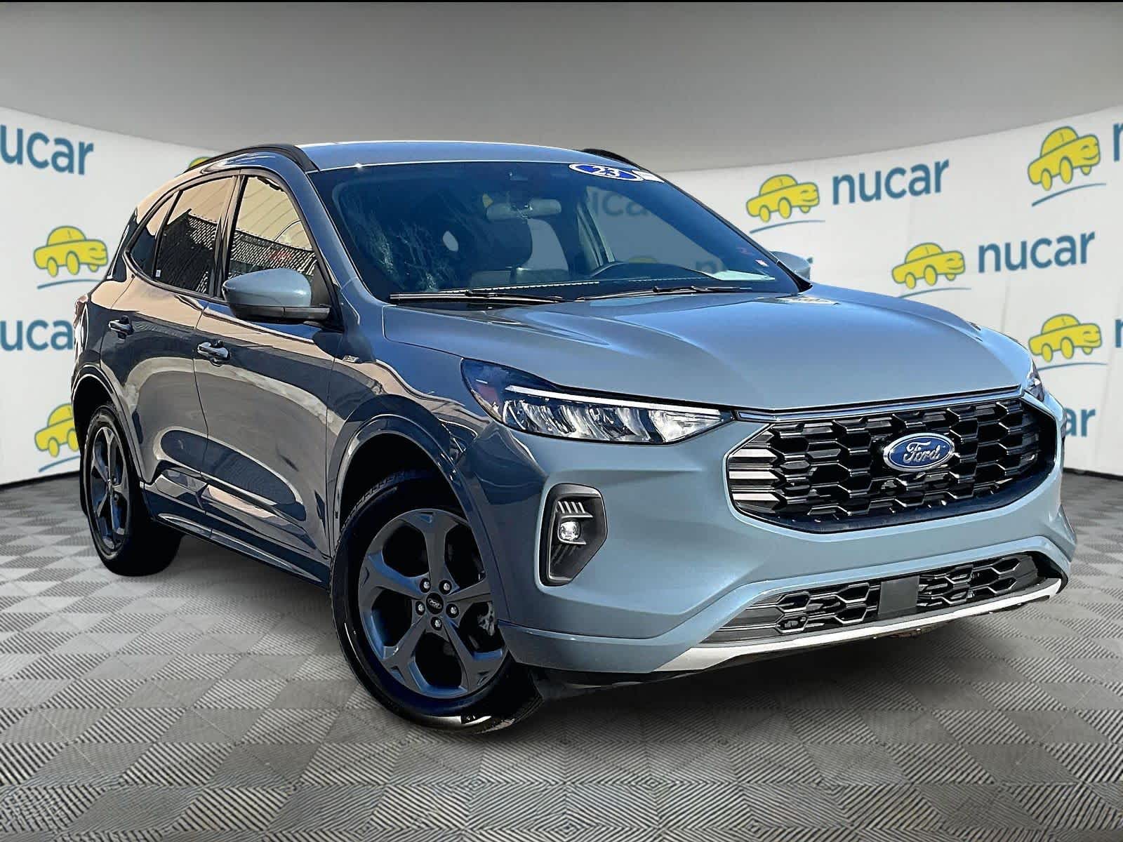 2023 Ford Escape ST-Line Select's photo