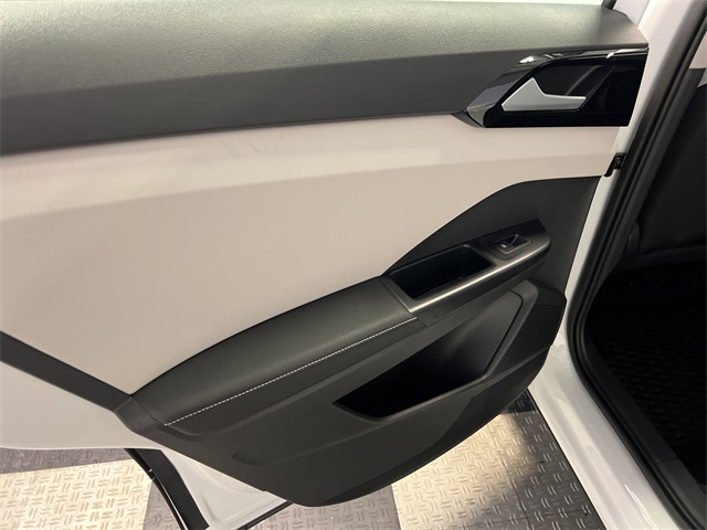 2025 Volkswagen Taos S photo 10